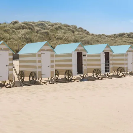 아파트 Lautrec 304 With Balcony By Interhome 브레데네