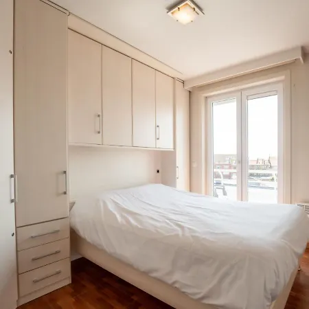 Lautrec 304 With Balcony By Interhome 아파트 *